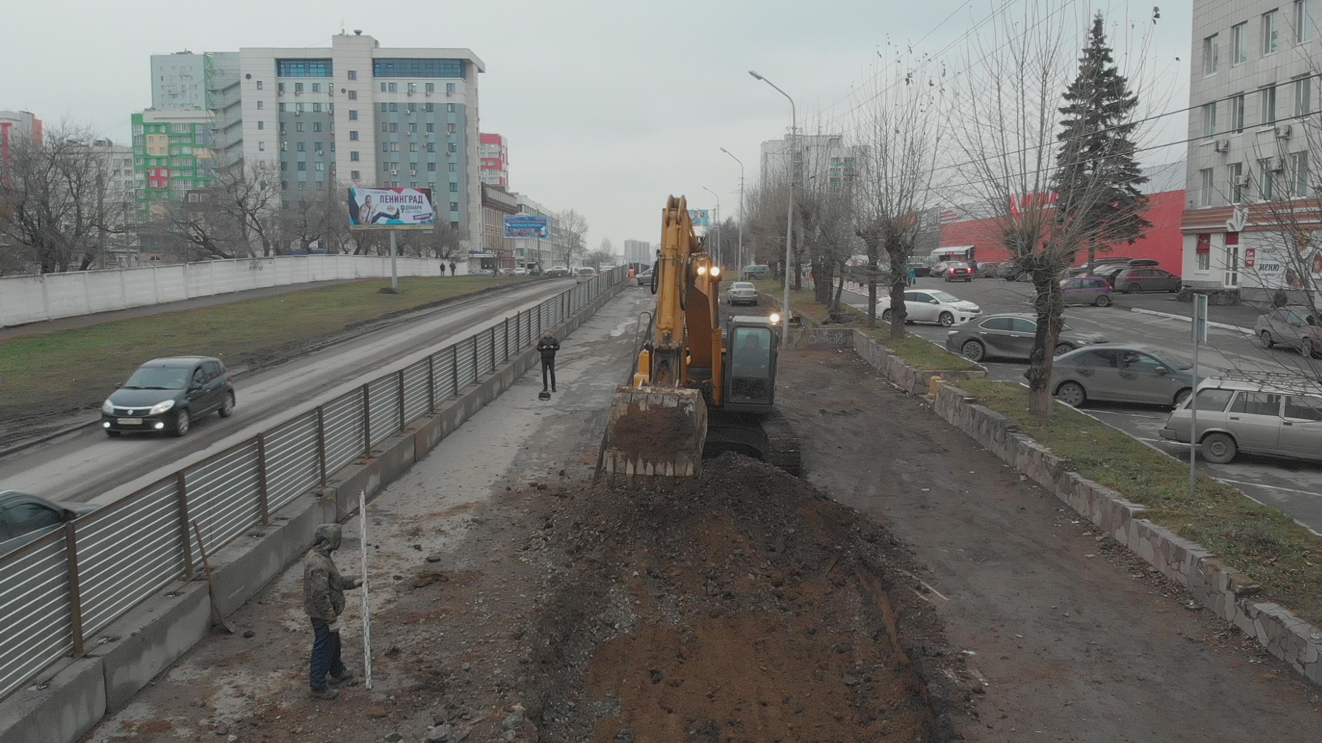 После трех лет реконструкции на одной из центральных улиц Уфы появятся тротуары и велодорожка