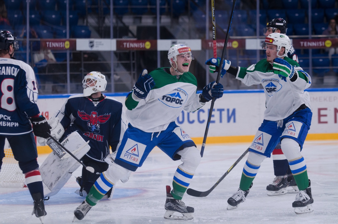 Нефтекамский хоккейный клуб «Торос» обыграл красноярский «Сокол»