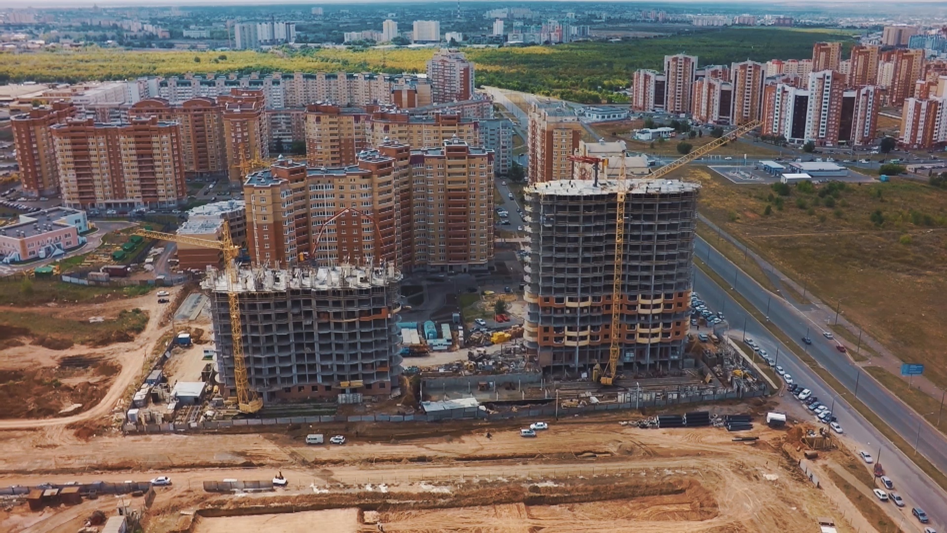 Строительство оренбург. Новостройки в Мертвом городе Оренбург. Стройка Оренбург. Оренбург застройка в Степном. Жилищное строительство.