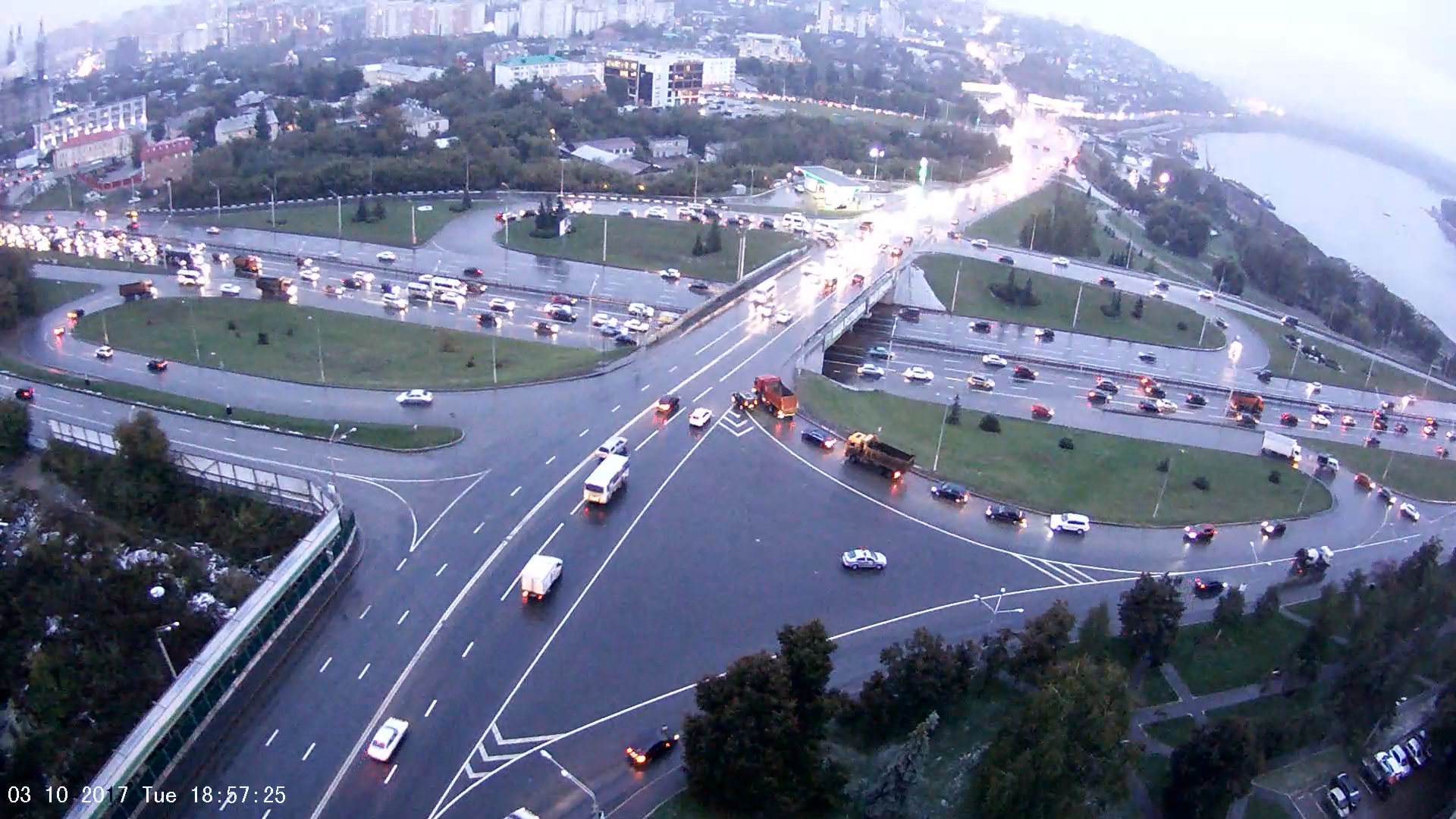 Дороги уфа. Проспект Салавата Юлаева. Улица Салавата Юлаева Уфа. Город Уфа проспект Салавата Юлаева. Мост в Уфе через проспект Салавата Юлаева.