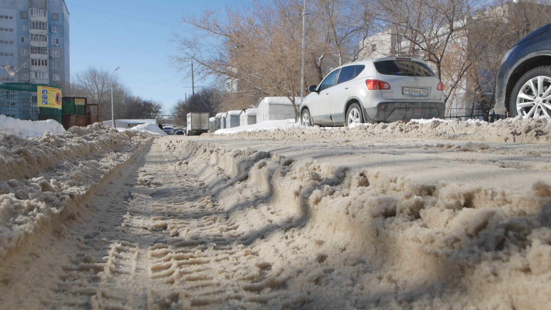 Оренбуржцы жалуются на сугробы в городе - Новости - Уфа - UTV