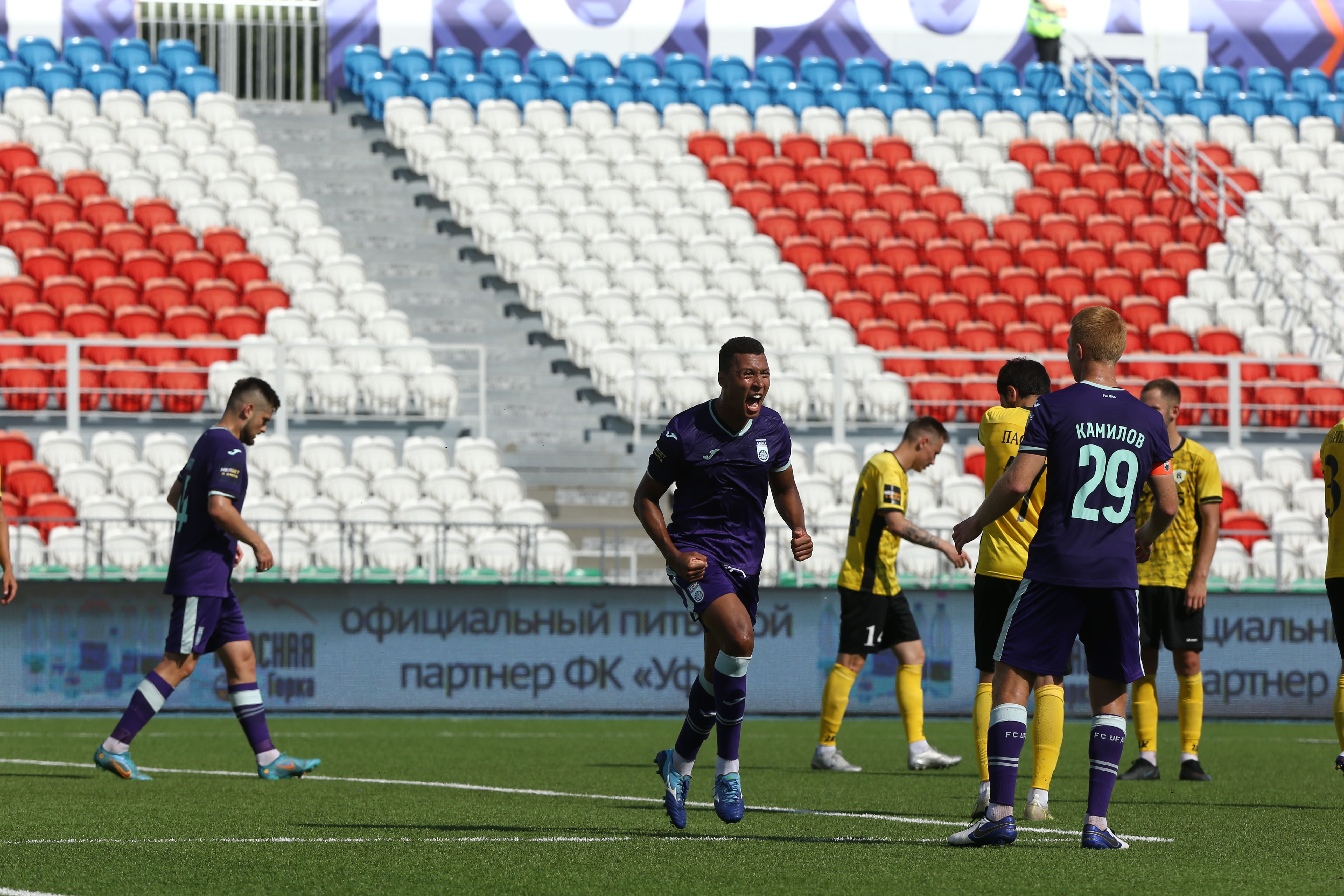 Футбольный клуб «Уфа» одержал первую победу в сезоне, в волевом стиле обыграв «Волгу»