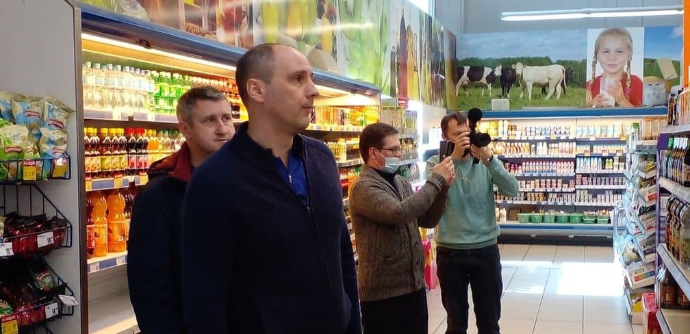 Губернатор Оренбуржья не нашел питьевой воды в магазинах Новотроицка