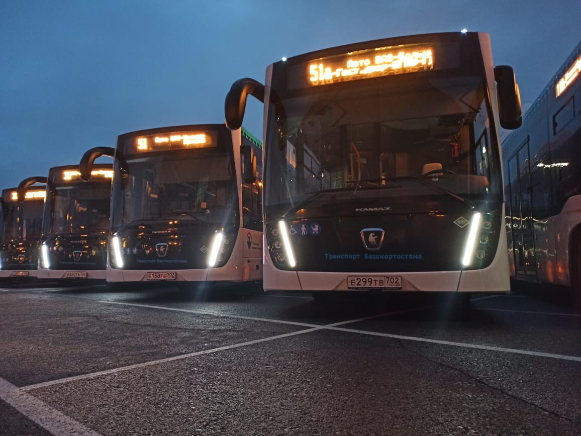 В Уфе на городские маршруты выехали еще 30 новых автобусов
