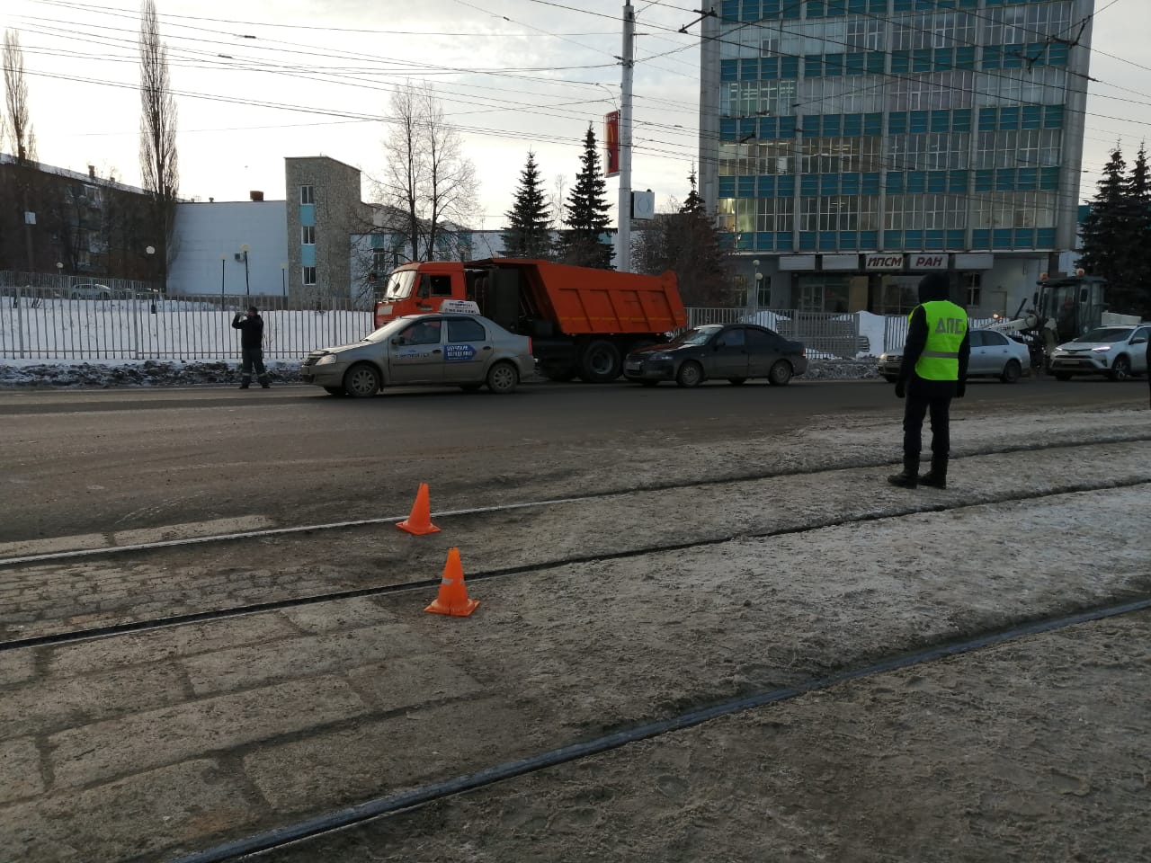 В Уфе 60-летнюю женщину насмерть сбил «КамАЗ» - Новости - Уфа - UTV