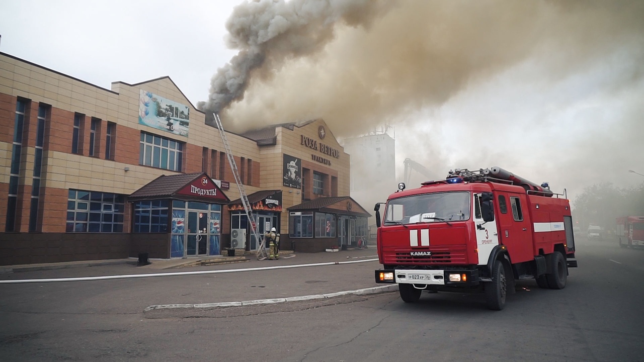 В Оренбурге сгорело кафе - Новости - Уфа - UTV