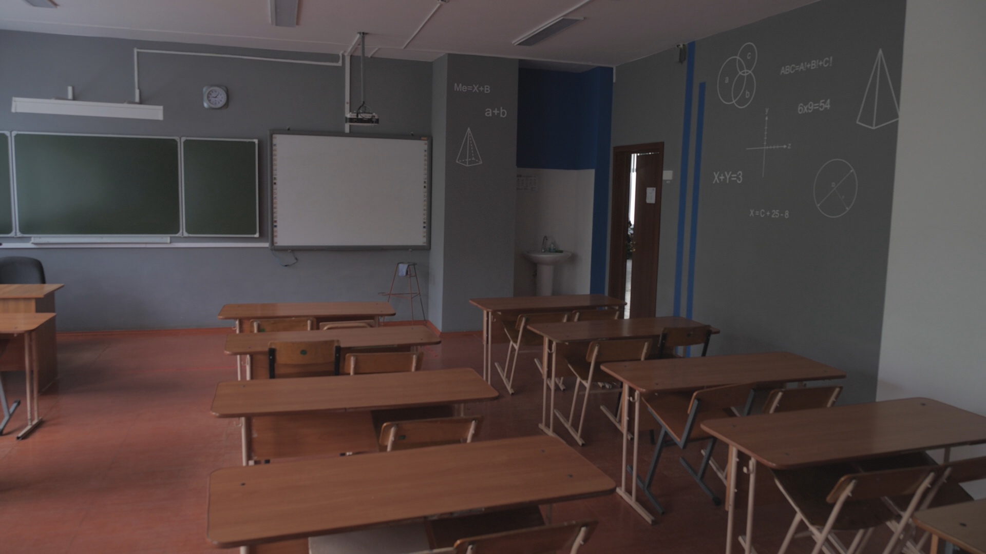 В Уфе на карантин закрыли еще четыре класса в учебных заведениях