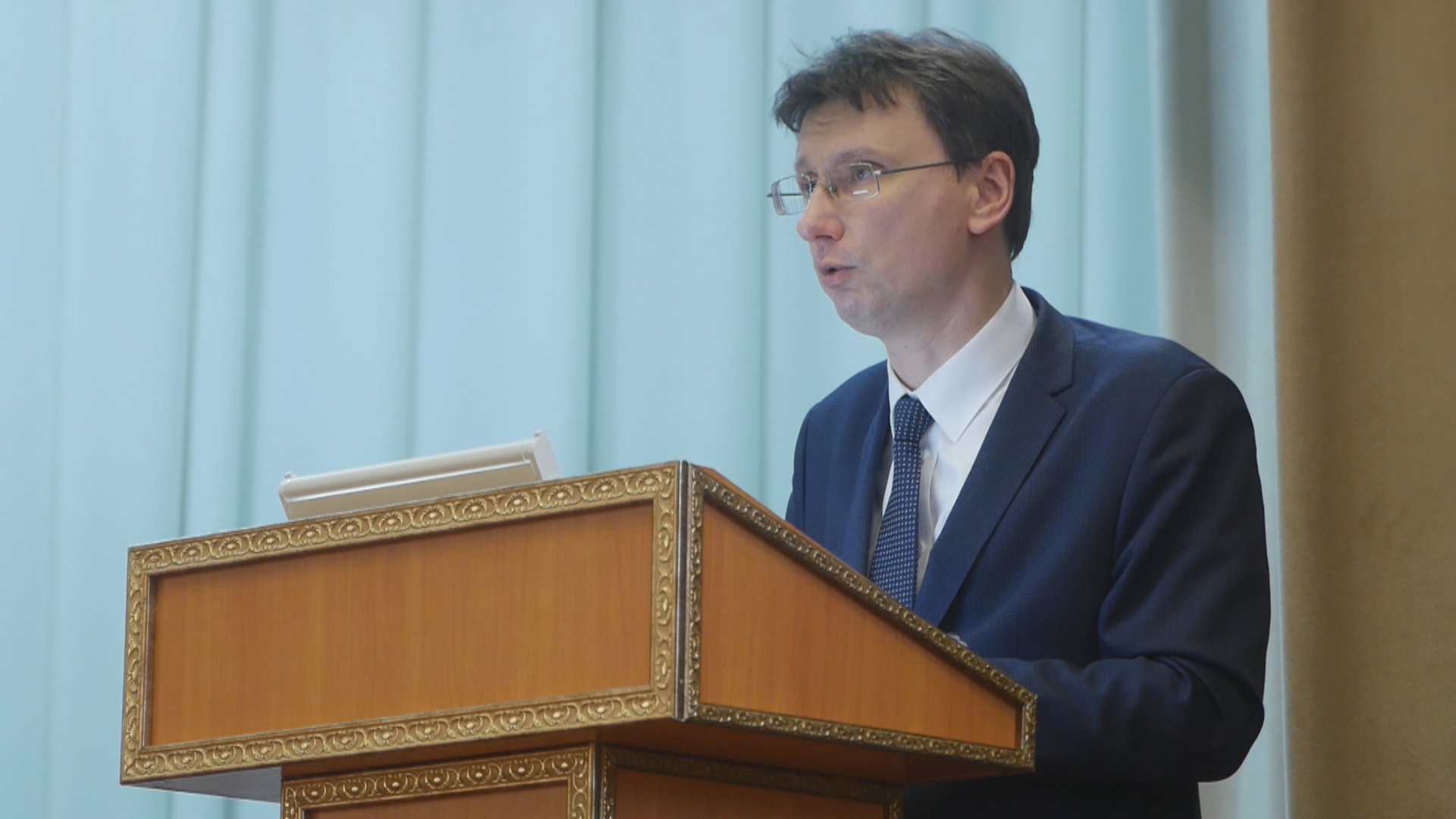 Министр образования Оренбургской области считает стремление к высоким баллам ЕГЭ нецелесообразным