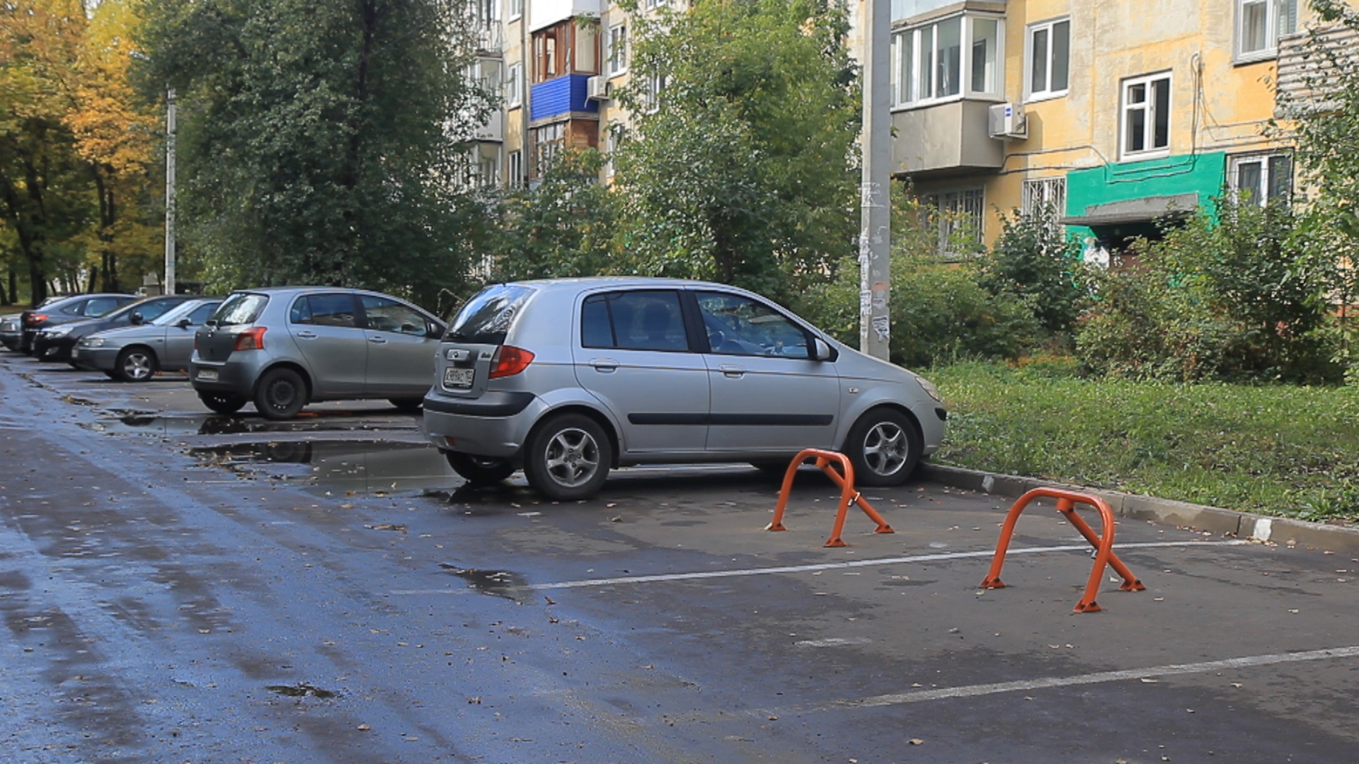 Радий Хабиров возмутился тем, как уфимцы паркуют свои автомобили