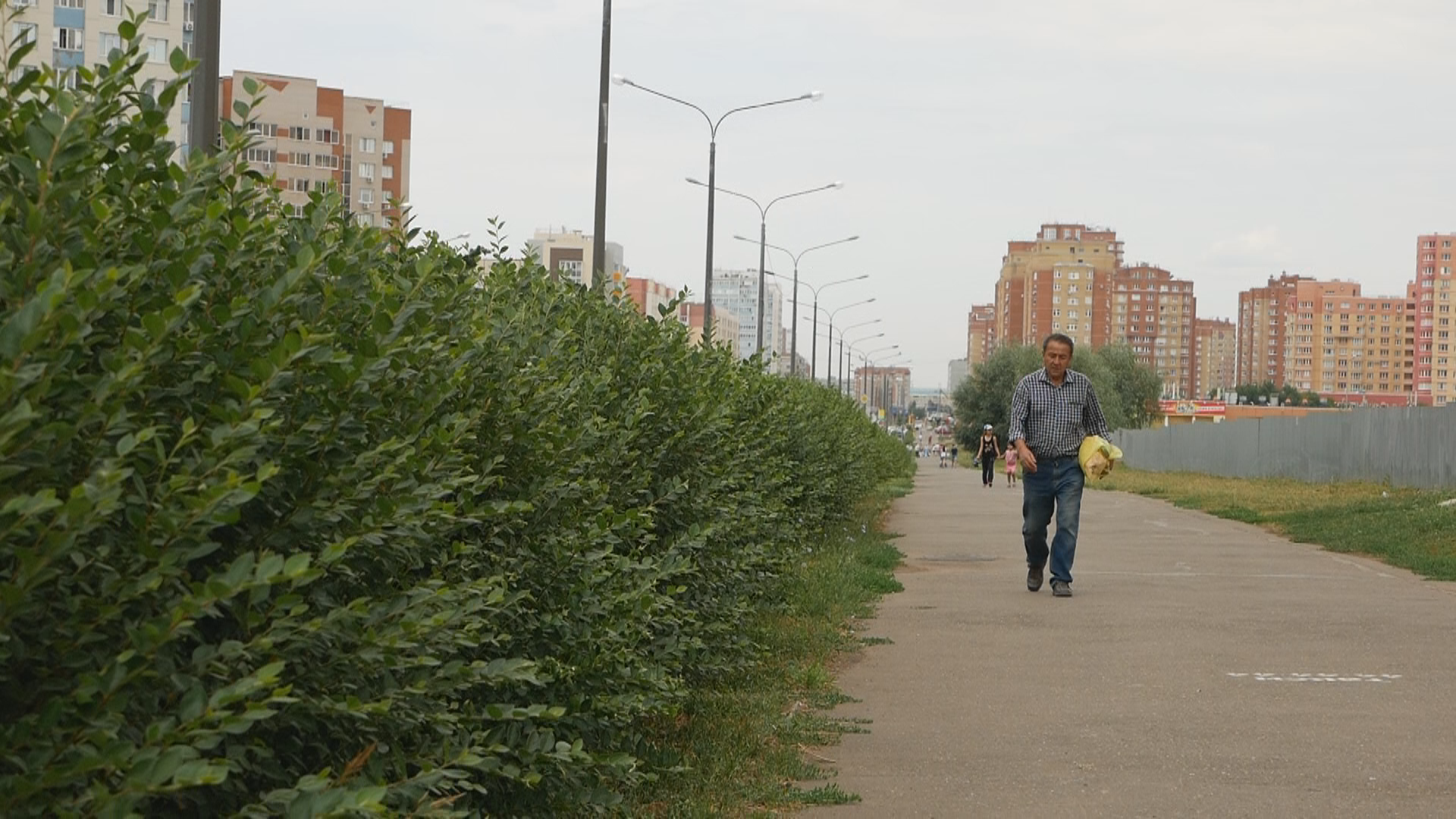 Численность населения оренбурга на 2024 год. Оренбург население. Население города Оренбург. Население светлый Оренбургская область. Светлый население.