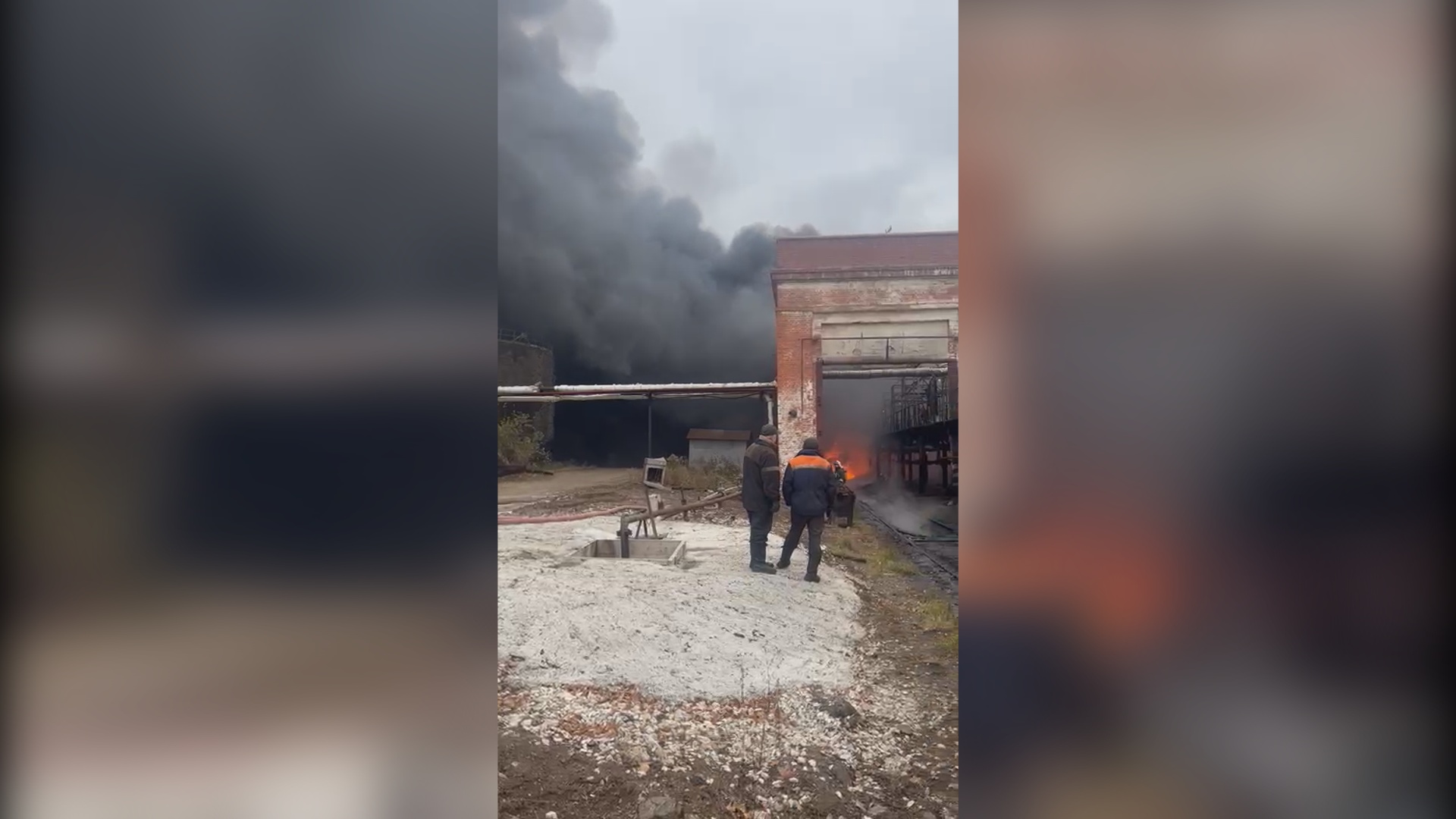 В Уфе горело здание на железнодорожной станции «Бензин»