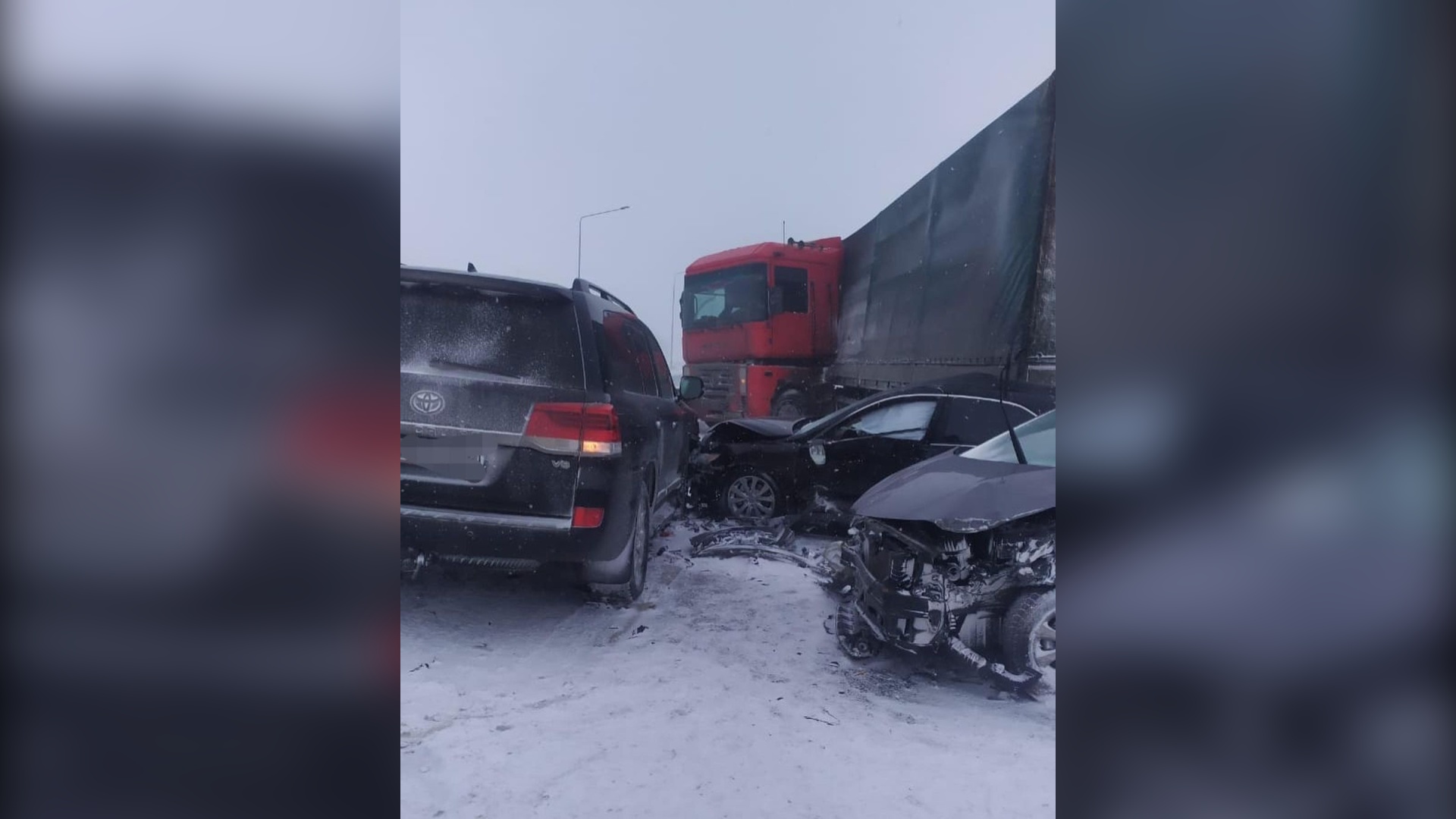 В Башкирии на федеральной трассе столкнулись 9 автомобилей