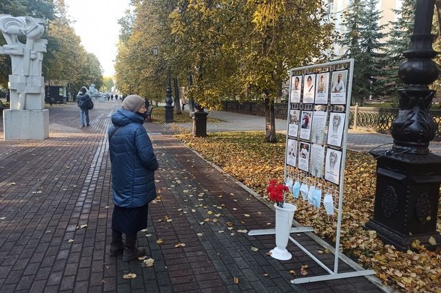 В Уфе открыли стенд памяти медиков, погибших от коронавируса