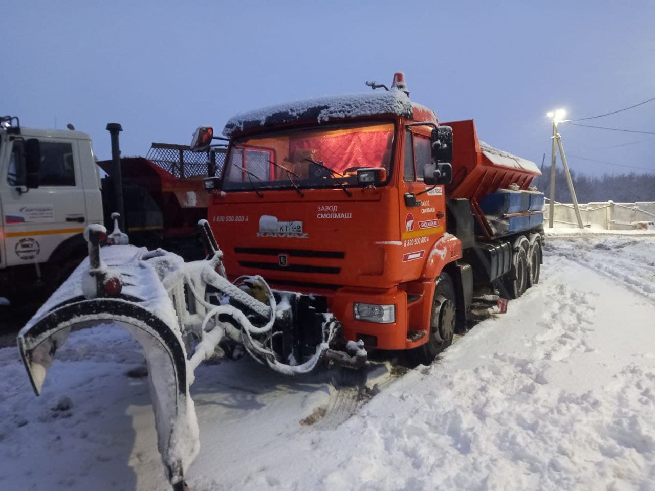 Заваленные снегом дороги и утренний транспортный коллапс в Оренбурге губернатор не оценил