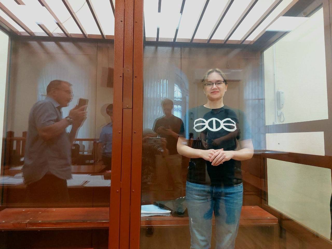Активистке Лилии Чанышевой* из Уфы предъявили обвинение. Ей грозит до 18 лет лишения свободы