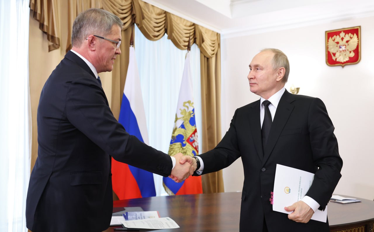 Владимир Путин похвалил Радия Хабирова за достижения и сказал ему, какие проблемы нужно решать