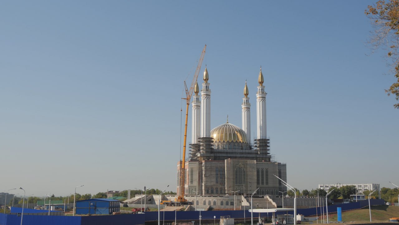 Радий Хабиров рассказал, что строительство мечети «Ар-Рахим» возобновится в ближайшее время