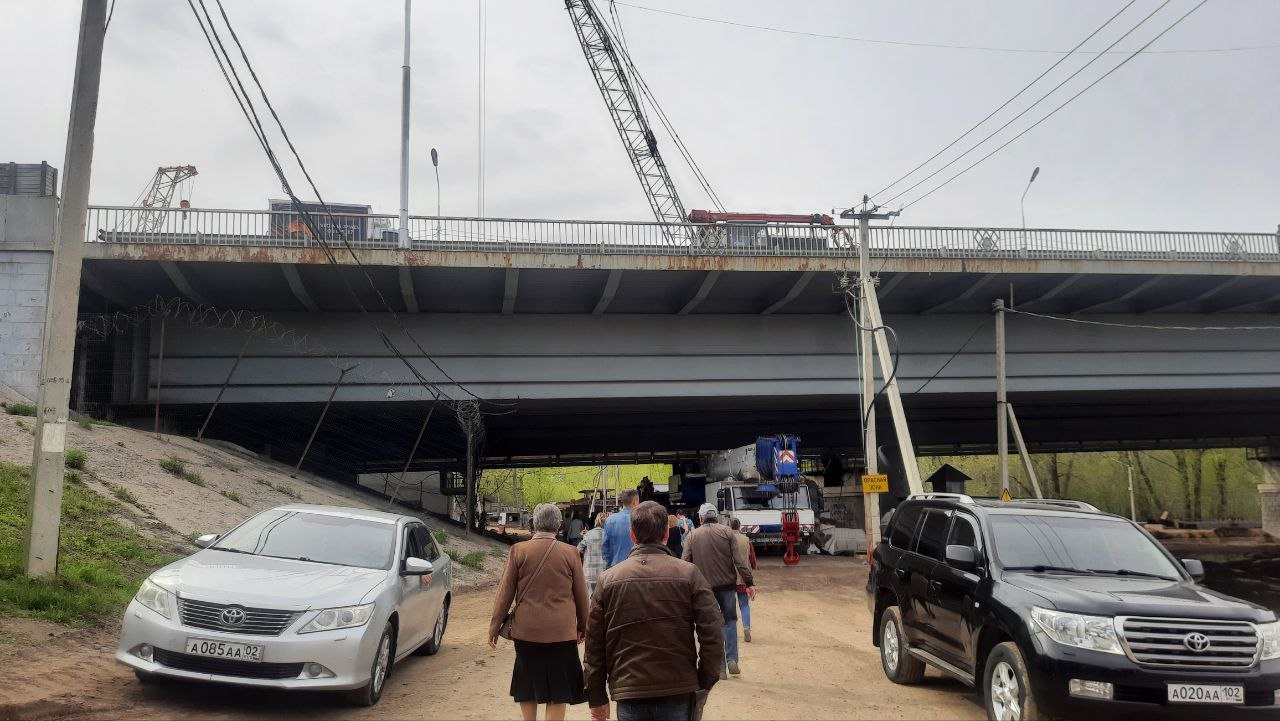 Власти Уфы решили открыть проезд под мостом через Белую после критики местных жителей