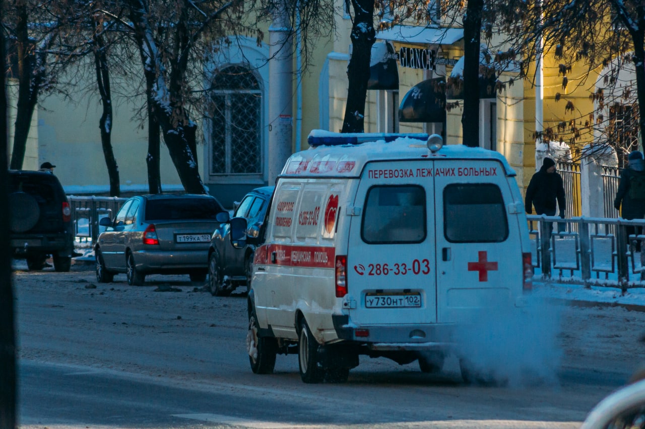 В башкирской больнице умер 4-месячный младенец. Родители винят в его смерти  врачей - Новости - Уфа - UTV