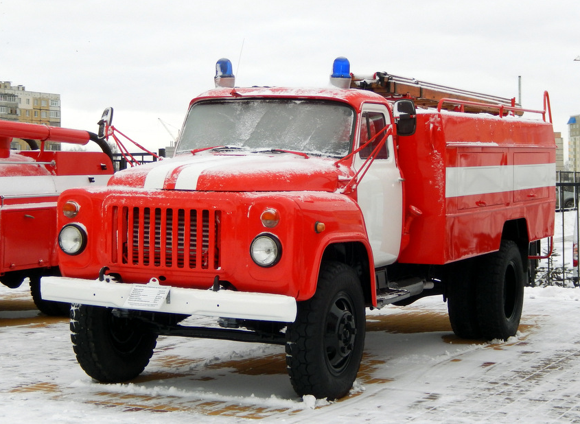 Пожарные автомобили газ. ГАЗ 53 АЦ 30 106г. ГАЗ-53-12 АЦ-30. ГАЗ 53 АЦ-30 пожарный. ГАЗ 3307 АЦ.