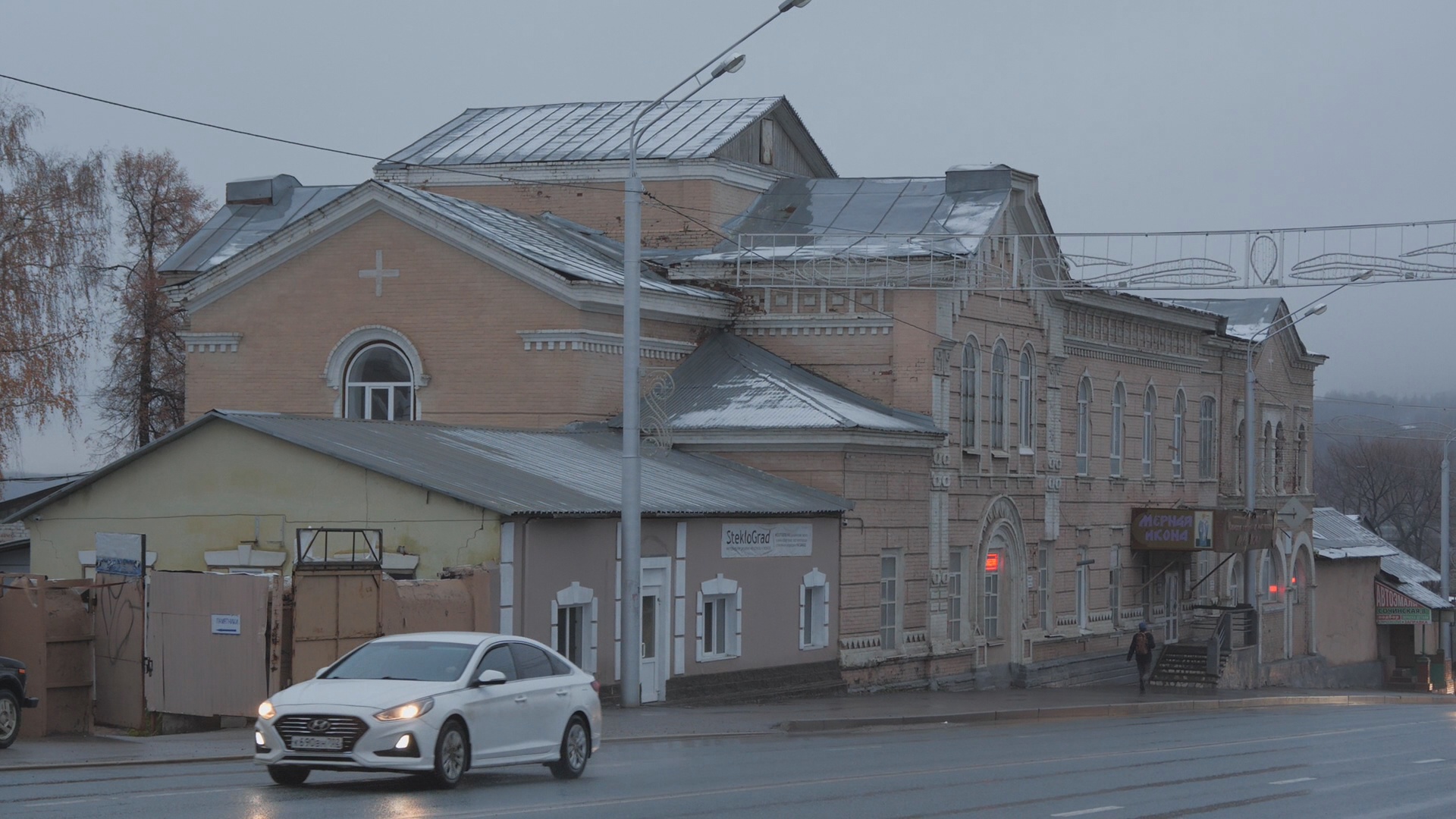 Уфимка открыла в бывшем монастыре творческое пространство. Чем оно  интересно? - Новости - Уфа - UTV