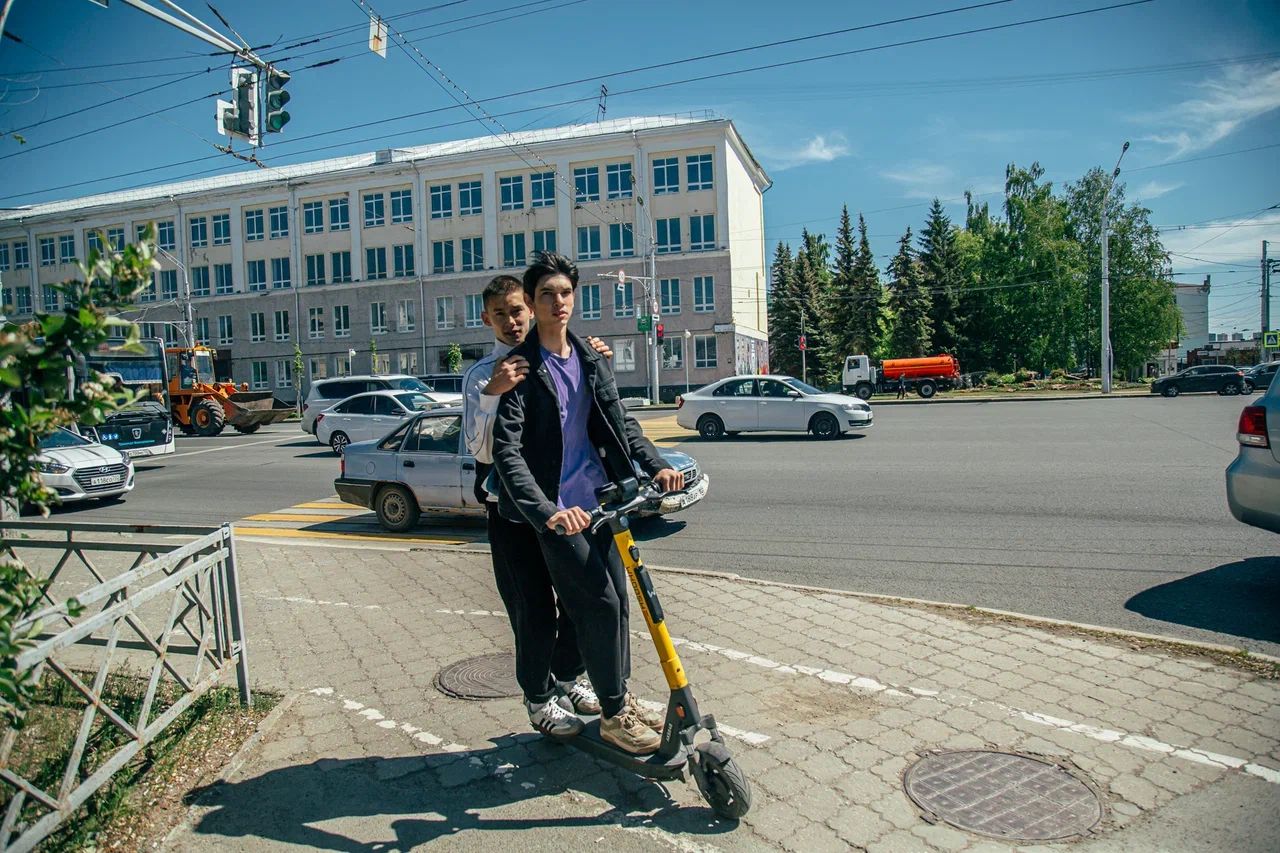 В Уфе начал работать бот для жалоб на электросамокатчиков-нарушителей -  Новости - Уфа - UTV