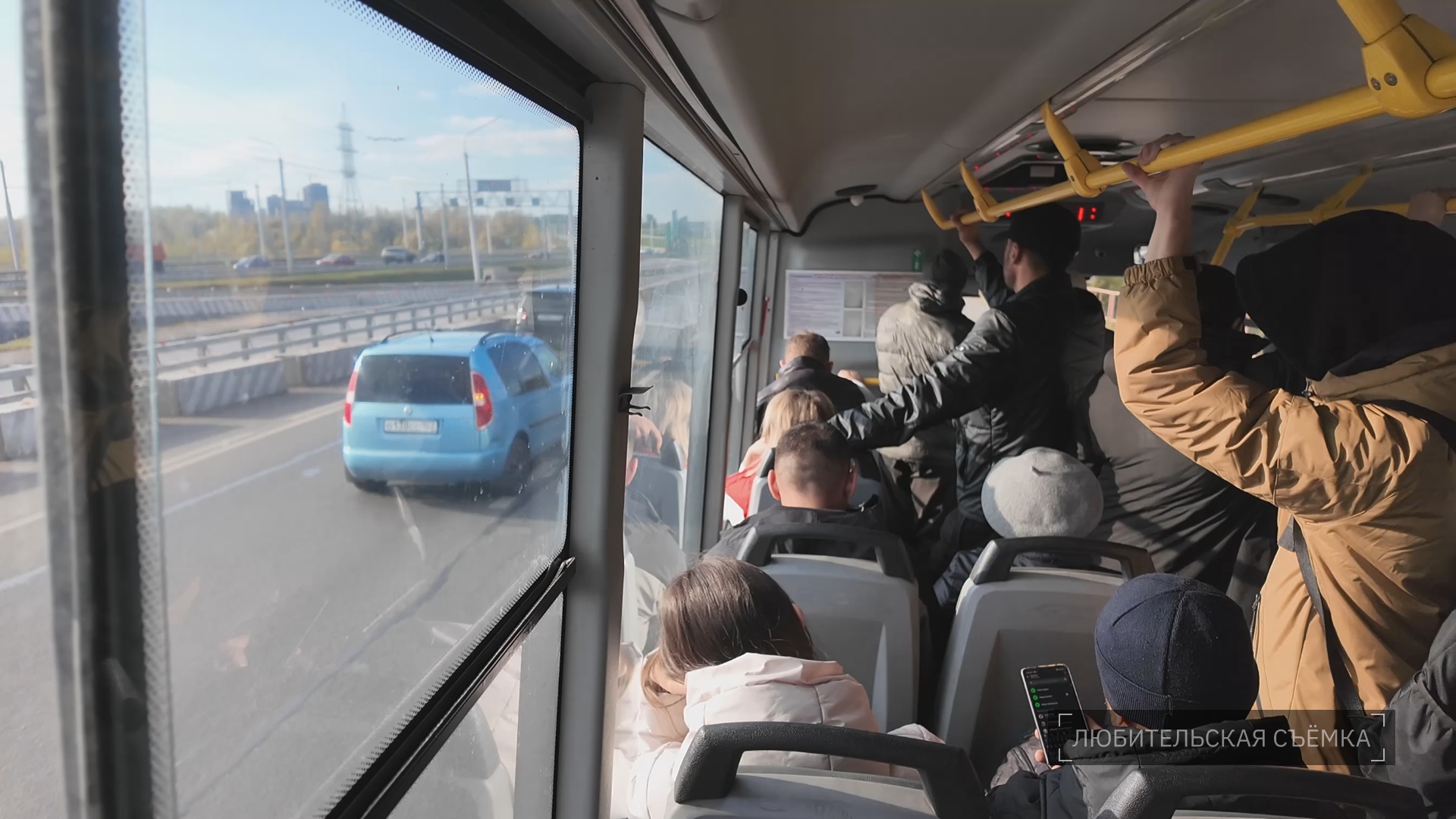 Кадр из репортажа UTV; любительская съёмка