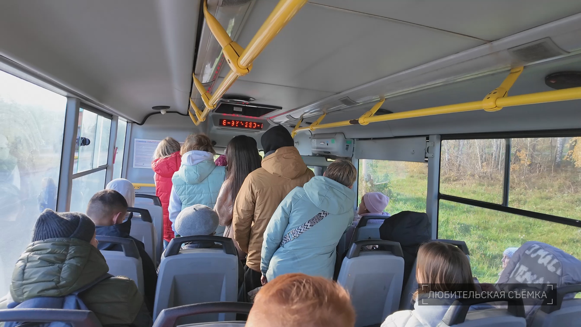 Кадр из репортажа UTV; любительская съёмка